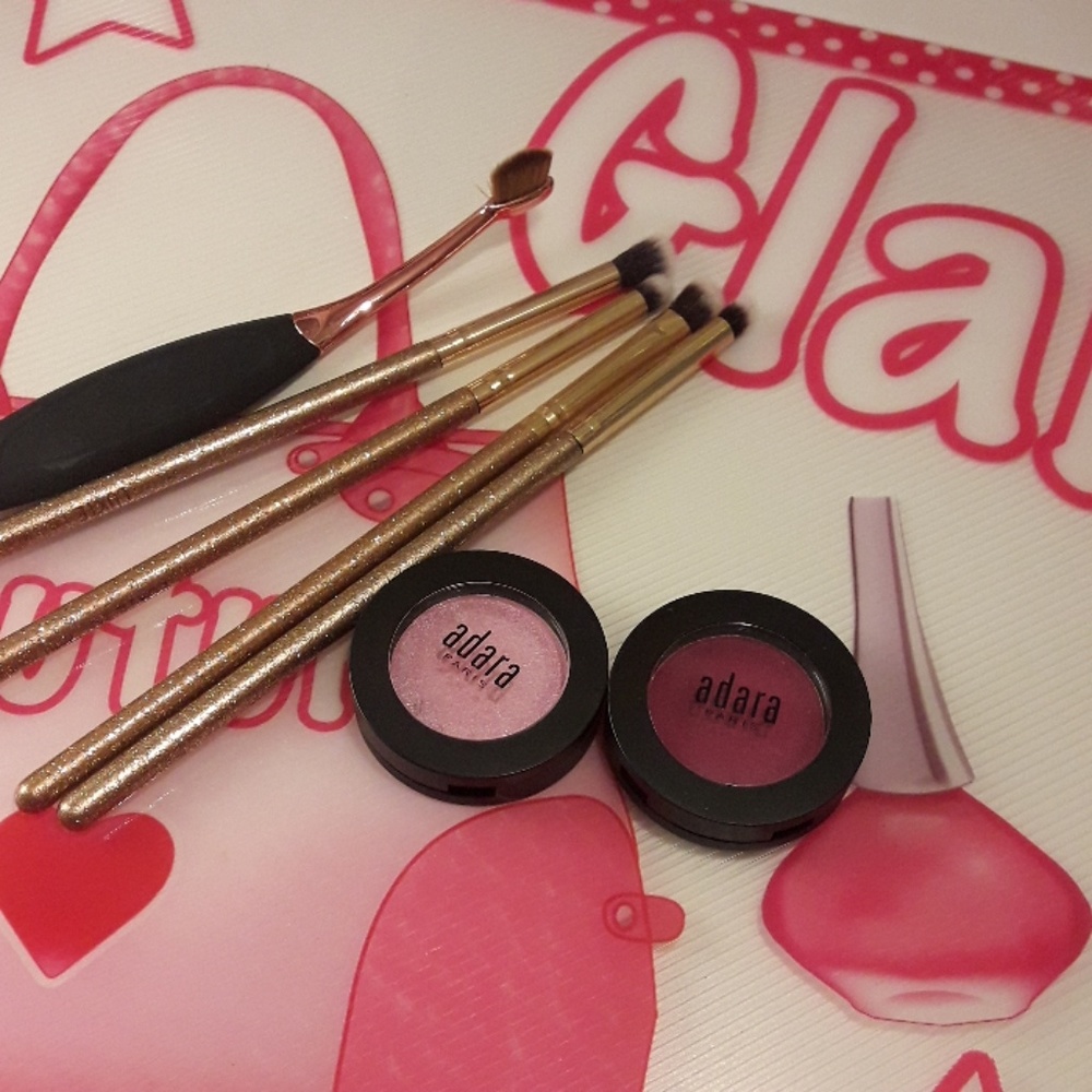 Luxie brush adara eyeshadow
